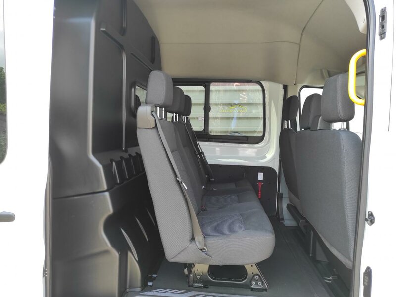 Ford - Transit - 2,0TDCi L3H3, 6 míst, ČR