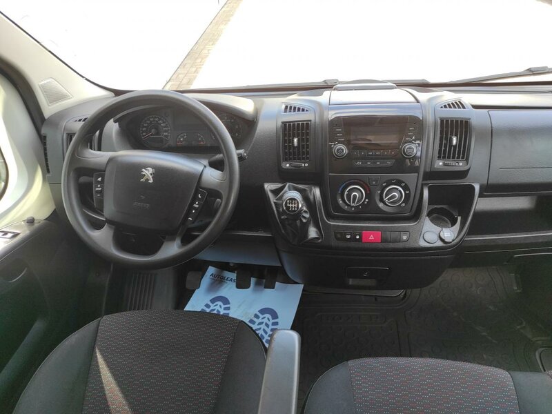 Peugeot - Boxer - 2,2BlueHDi L2H2, 6 míst, Tažné