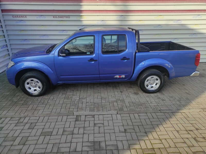 Nissan - Navara - 2,5dCi DoubleCab 4x4 140kw ČR