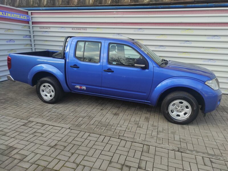 Nissan - Navara - 2,5dCi DoubleCab 4x4 140kw ČR