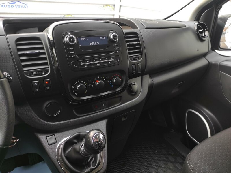 Opel - Vivaro - 1,6BiCDTi L2, 8 míst, ČR